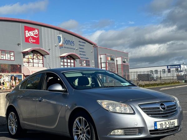 Opel Insignia Hatchback, Diesel, 2010, Silver