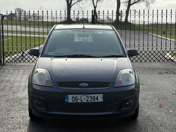 Ford Fiesta Hatchback, Petrol, 2006, Grey