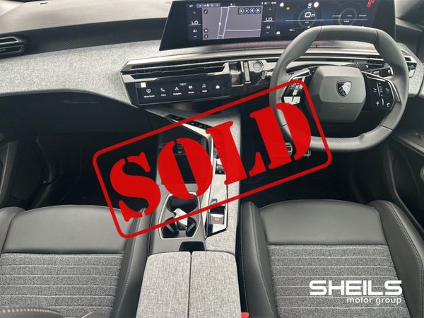 Peugeot 3008 MPV, Petrol, 2025, Black