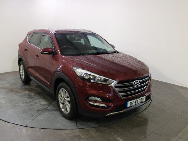 Hyundai Tucson SUV, Diesel, 2016, Red
