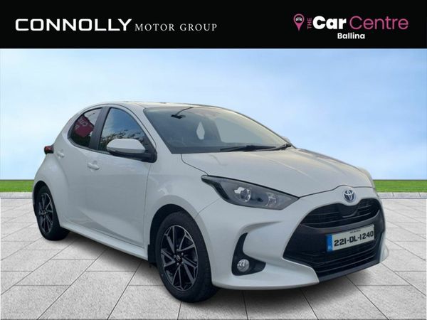 Toyota Yaris Hatchback, Petrol Hybrid, 2022, White