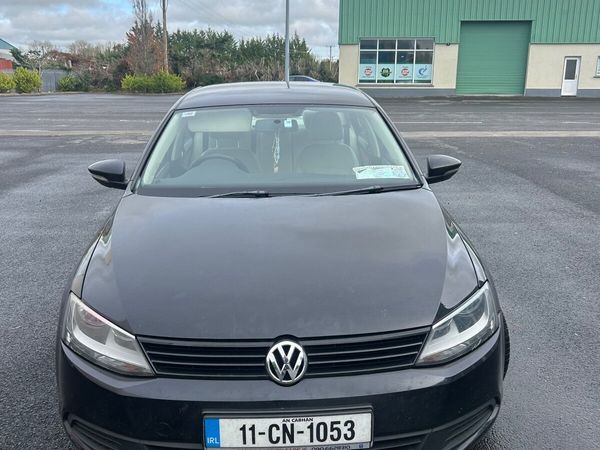 Volkswagen Jetta Saloon, Diesel, 2011, Black