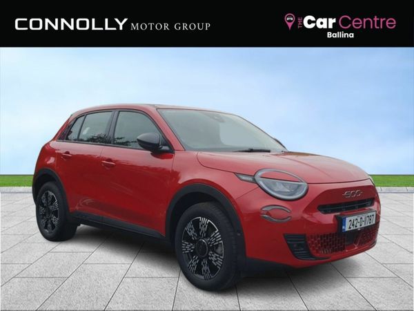 Fiat 600 Hatchback, Petrol, 2024, Red