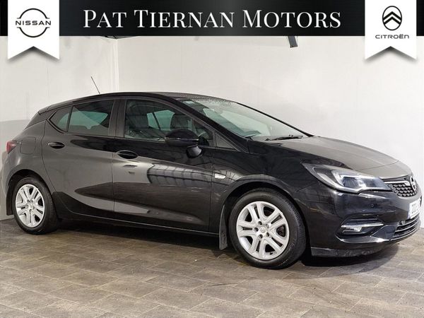 Opel Astra Hatchback, Petrol, 2020, Black