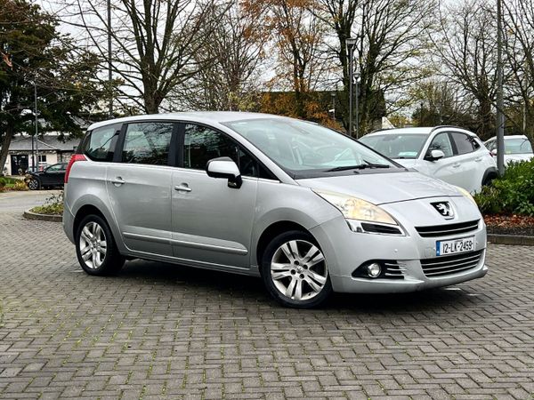 Peugeot 5008 MPV, Diesel, 2012, Silver