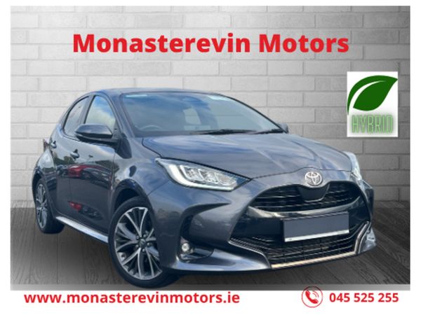 Toyota Yaris Hatchback, Petrol Hybrid, 2024, Grey