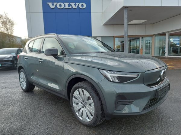 Volvo EX40 SUV, Electric, 2026, Green