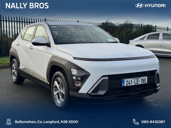 Hyundai KONA MPV, Petrol, 2024, White