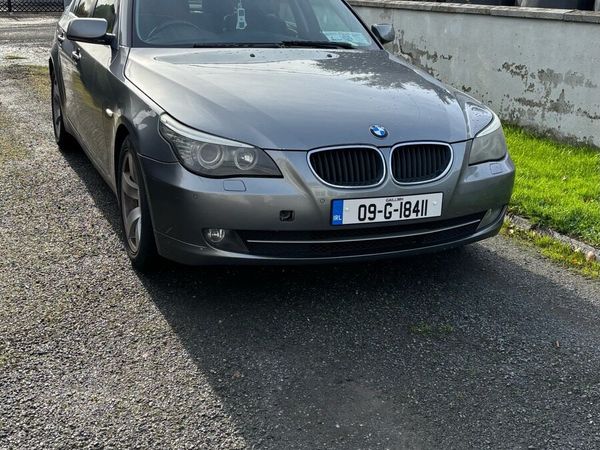 BMW 5-Series Saloon, Diesel, 2009, Grey
