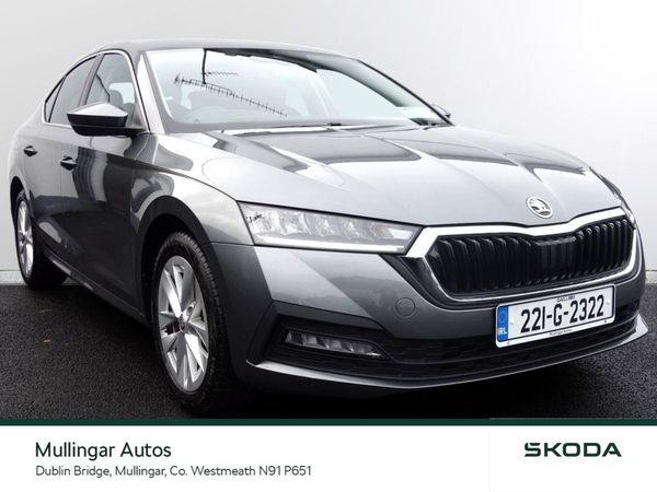 Skoda Octavia Saloon, Petrol, 2022, Grey