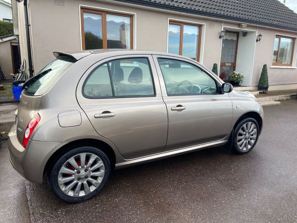 Nissan Micra Hatchback, Petrol, 2006, Gold