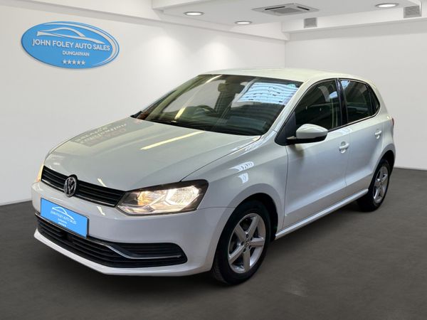 Volkswagen Polo Hatchback, Petrol, 2015, White