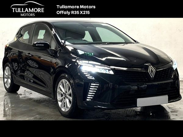 Renault Clio Hatchback, Petrol, 2025, Black