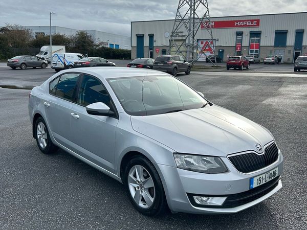 Skoda Octavia Hatchback, Diesel, 2015, Silver