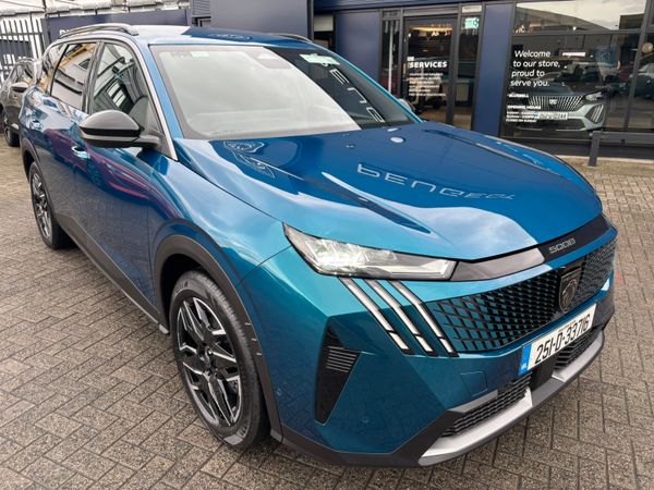 Peugeot 5008 MPV, Petrol, 2025, Blue