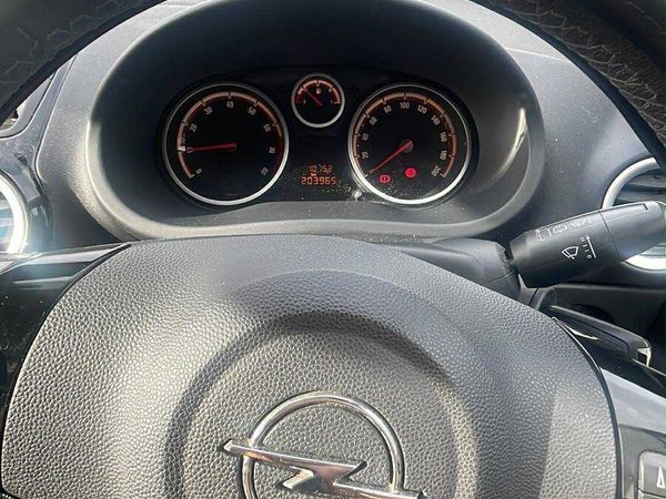 Opel Corsa Hatchback, Petrol, 2008, White