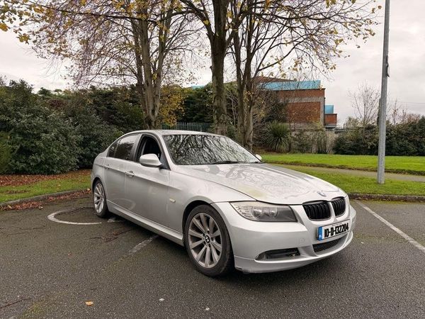BMW 3-Series Saloon, Diesel, 2010, Silver