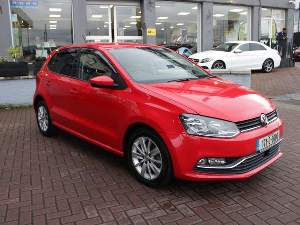 Volkswagen Polo Hatchback, Petrol, 2017, Red