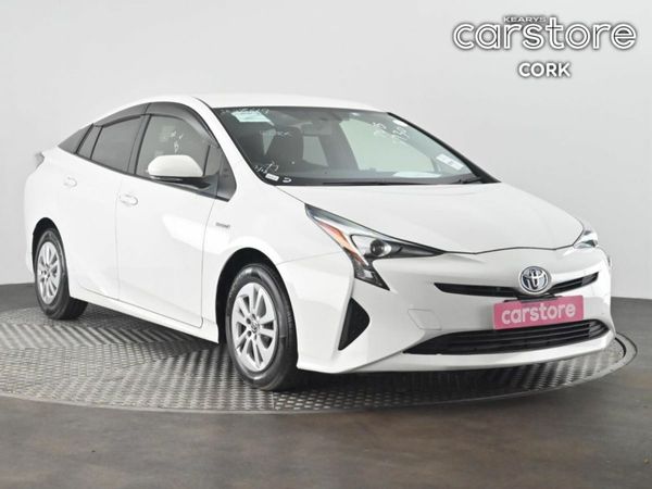 Toyota Prius Hatchback, Petrol Hybrid, 2018, White