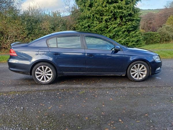 Volkswagen Passat Saloon, Diesel, 2014, Blue