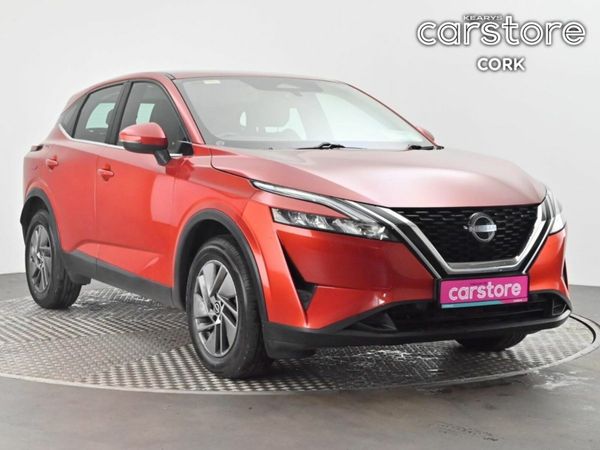 Nissan Qashqai MPV, Petrol, 2022, Red