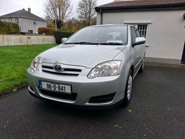 Toyota Corolla Hatchback, Petrol, 2006, Silver