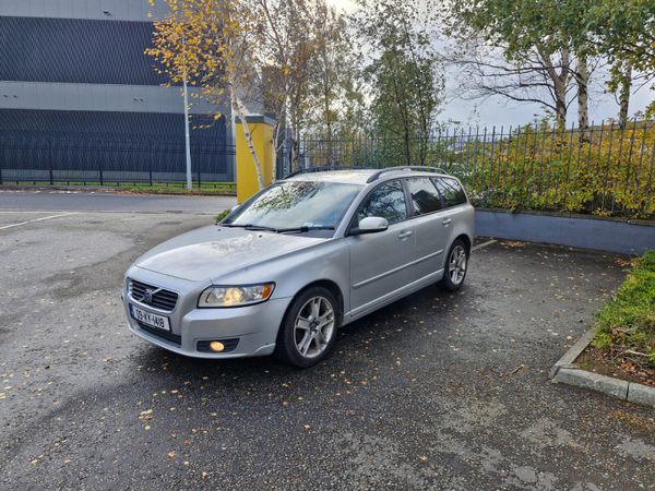 Volvo V50 Estate, Diesel, 2009, Silver