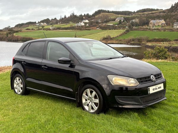 Volkswagen Polo Hatchback, Petrol, 2010, Black
