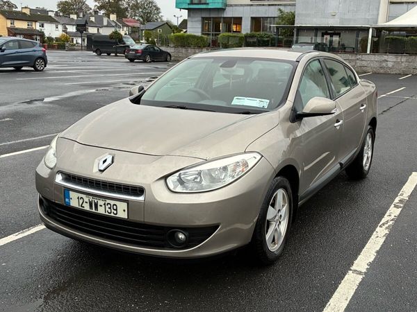 Renault Fluence Saloon, Diesel, 2012, Gold