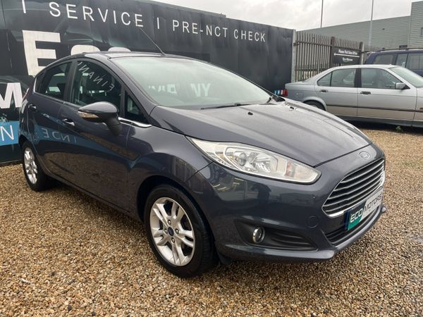 Ford Fiesta Hatchback, Petrol, 2015, Grey
