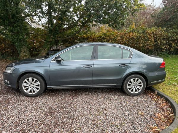 Volkswagen Passat Saloon, Diesel, 2013, Grey