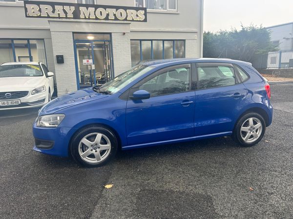 Volkswagen Polo Hatchback, Petrol, 2012, Blue