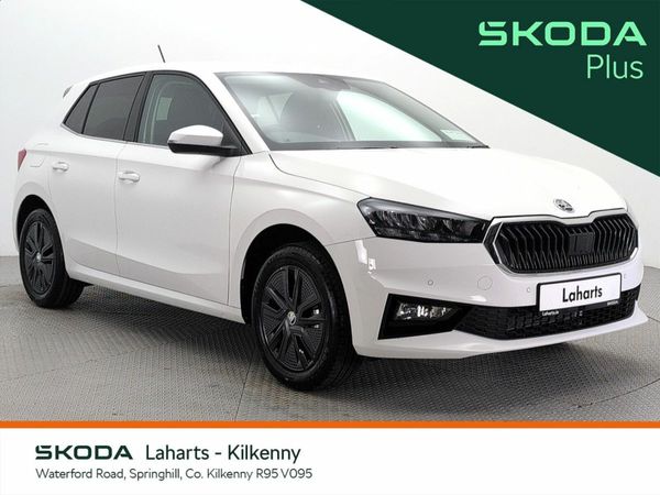 Skoda Fabia Hatchback, Petrol, 2025, White