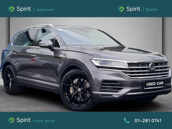 Volkswagen Touareg SUV, Petrol Hybrid, 2021, Grey