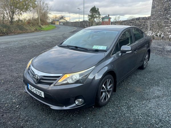 Toyota Avensis Saloon, Diesel, 2015, Grey