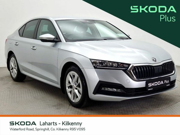 Skoda Octavia Saloon, Petrol, 2022, Grey