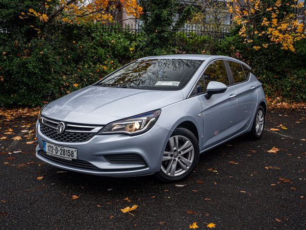 Vauxhall Astra Hatchback, Diesel, 2017, Silver