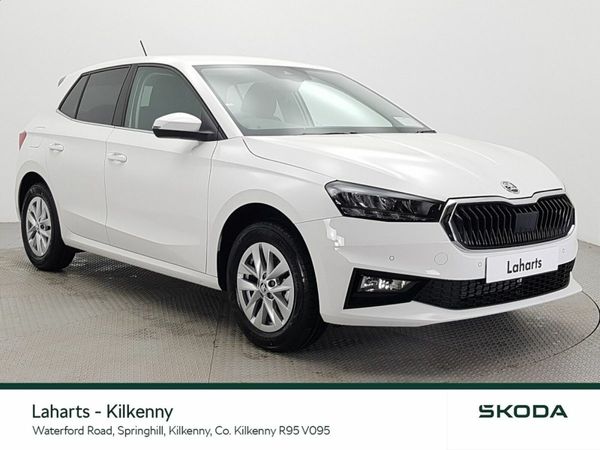 Skoda Fabia Hatchback, Petrol, 2025, White