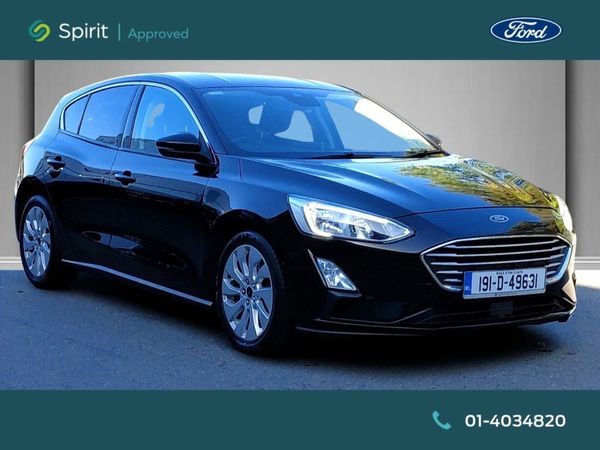 Ford Focus Hatchback, Petrol, 2019, Black