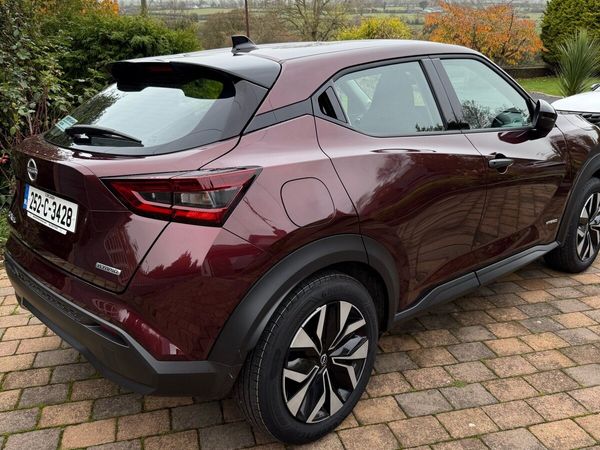 Nissan Juke SUV, Petrol Hybrid, 2025, Red