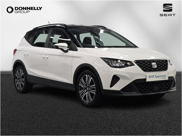 SEAT Arona Hatchback, Petrol, 2022, White