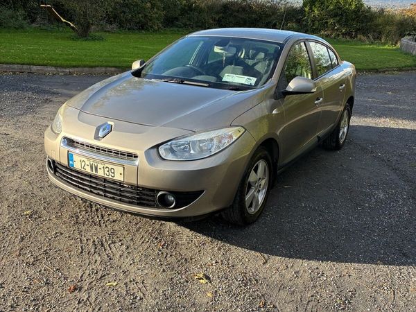 Renault Fluence Saloon, Diesel, 2012, Gold
