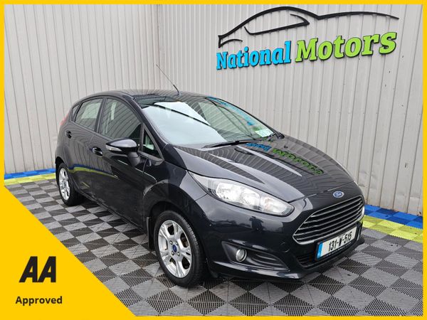 Ford Fiesta Hatchback, Petrol, 2013, Black