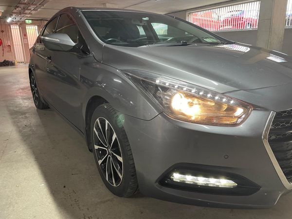 Hyundai i40 Saloon, Diesel, 2015, Silver