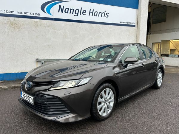 Toyota Camry Saloon, Petrol Hybrid, 2019, Brown
