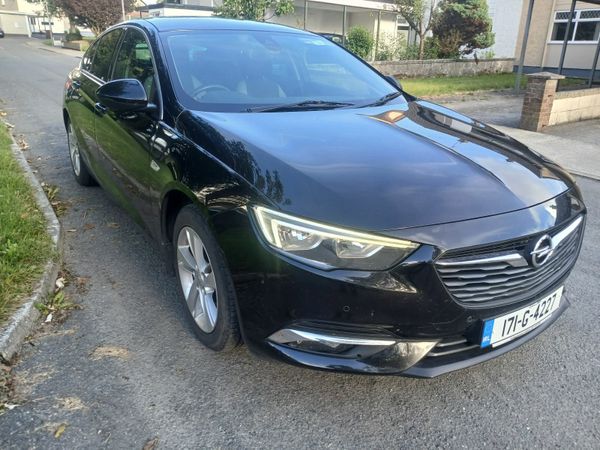 Opel Insignia Hatchback, Diesel, 2017, Black