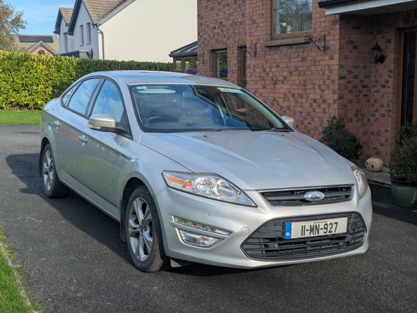Ford Mondeo Saloon, Diesel, 2011, Silver