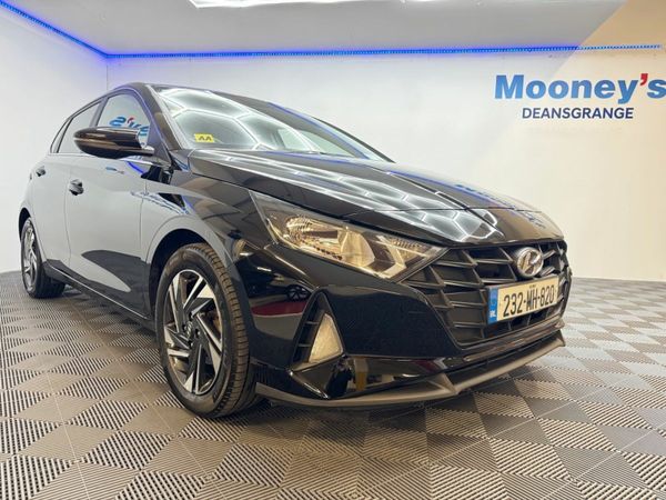 Hyundai i20 Hatchback, Petrol, 2023, Black