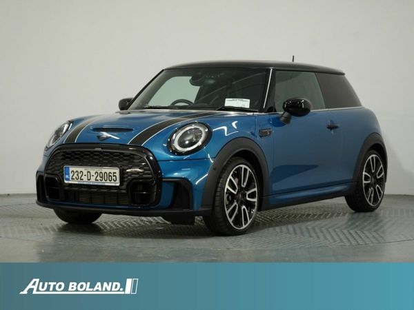 Mini Cooper Hatchback, Petrol, 2023, Blue