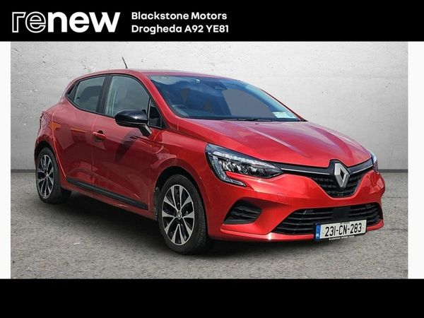 Renault Clio Hatchback, Petrol, 2023, Red